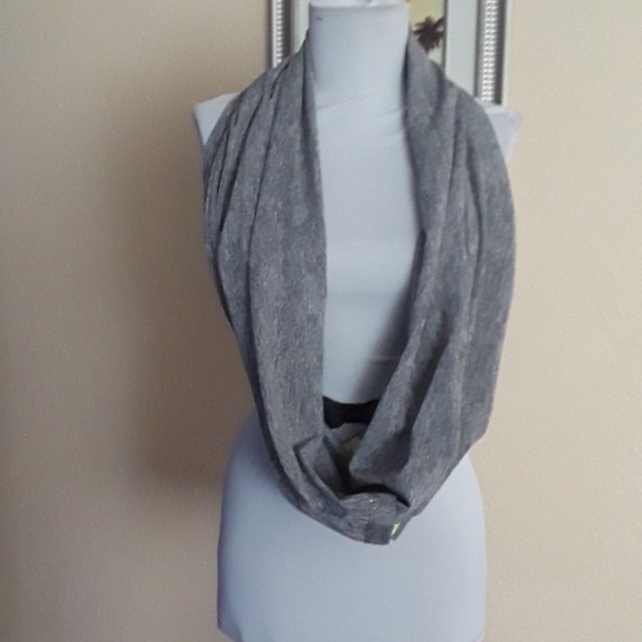 Ivivva Accessories - Ivivva Scarf